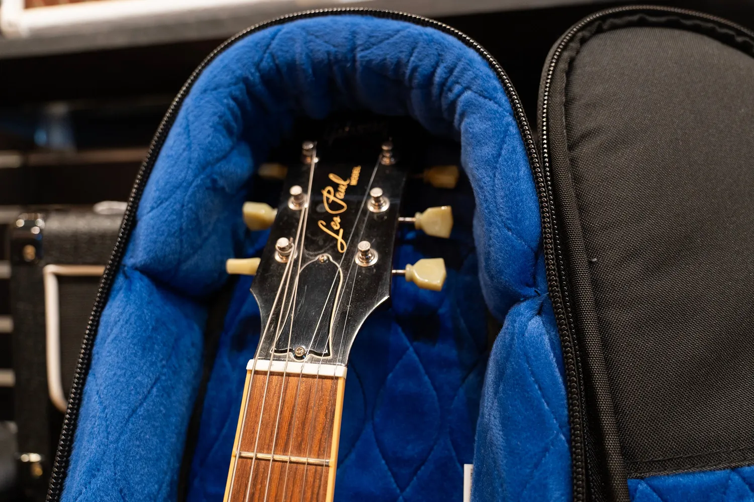 Reunion Blues RBX housse guitare LP Les Paul calage tête inclinée